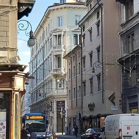Palazzo Salem M1 Roof Garden Apartment Trieste Exterior photo
